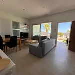 Martormar فينيسترات